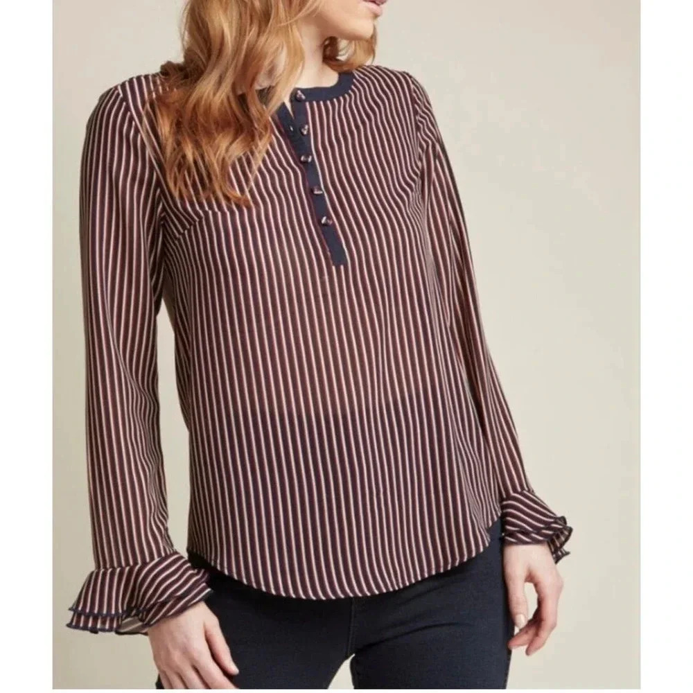 ModCloth women’s long sleeve blouse. Size medium - Picture 3 of 6